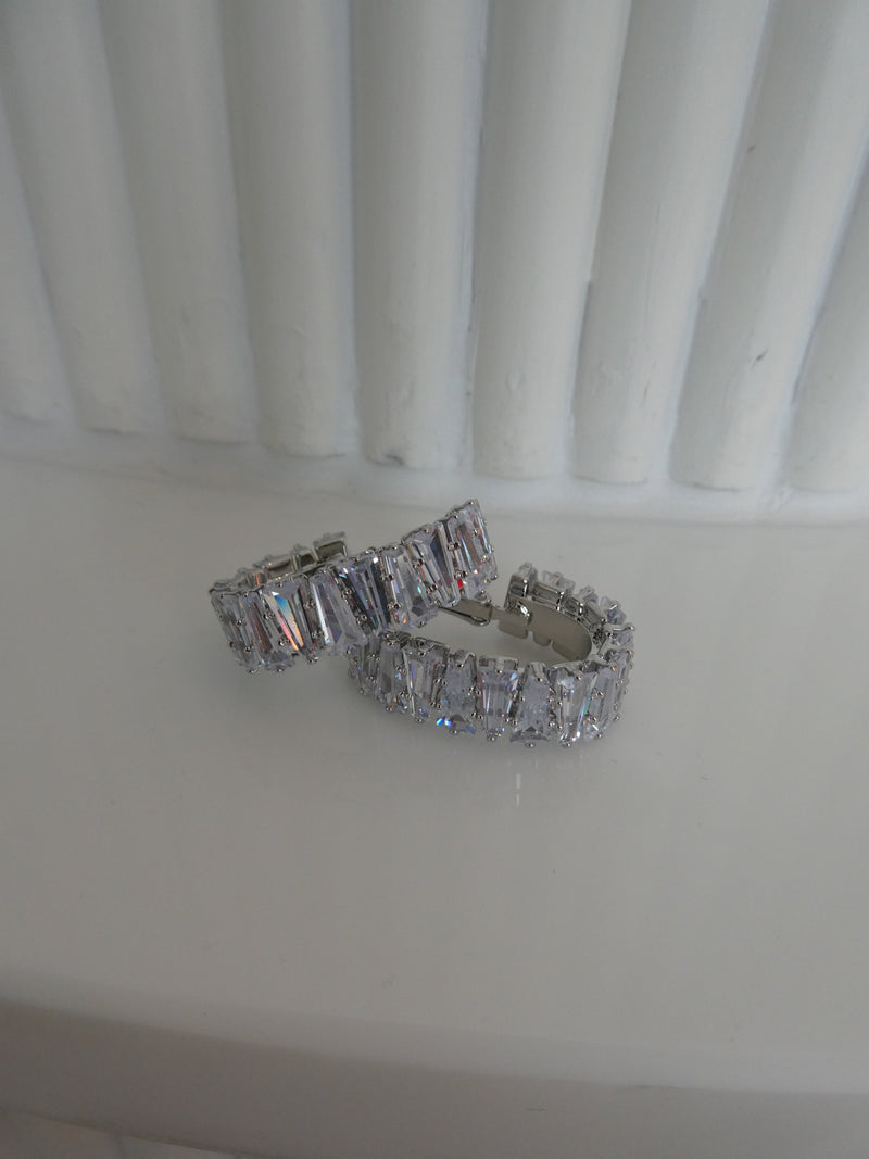 069 Silver Baguette Hoops