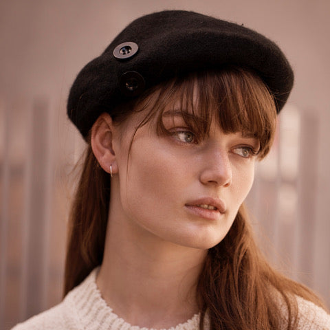 Button Black Beret